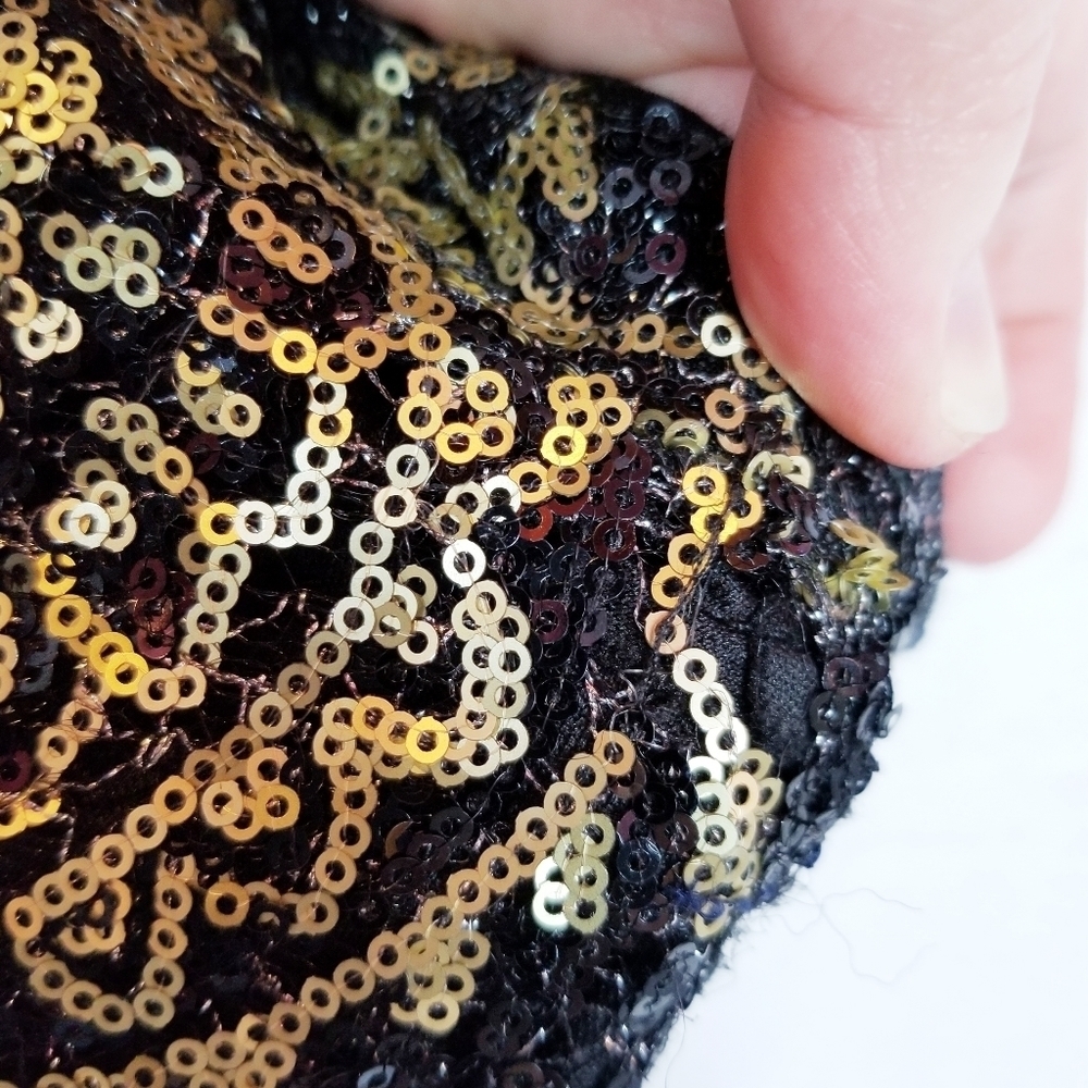 Slate & Willow Mae Sequin Shift Dress - Picture 9 of 9